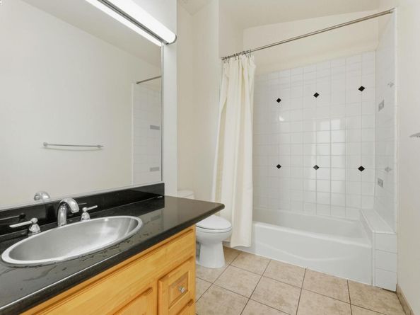 9455 Macarthur Blvd, Oakland CA 94605