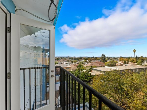 9455 Macarthur Blvd, Oakland CA 94605