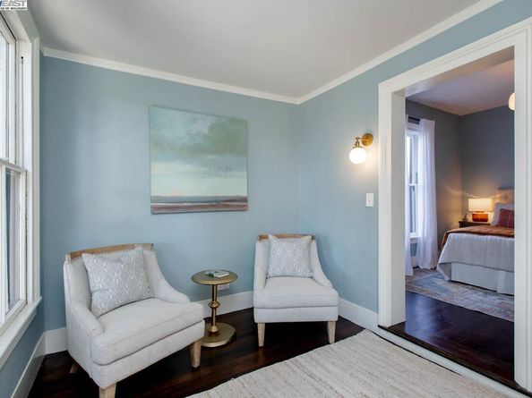 1238 Versailles Ave, Alameda CA 94501