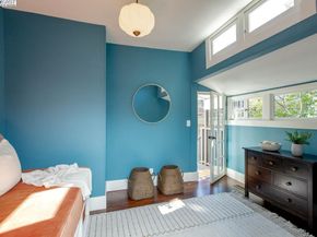 1238 Versailles Ave, Alameda CA 94501