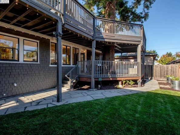 1238 Versailles Ave, Alameda CA 94501