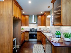 1238 Versailles Ave, Alameda CA 94501