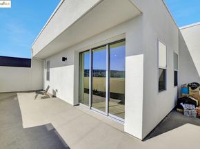 210 Waters Park Cir 304, San Mateo CA 94403