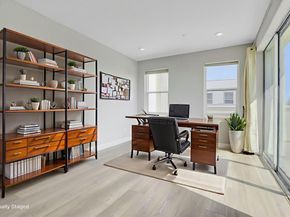 210 Waters Park Cir 304, San Mateo CA 94403