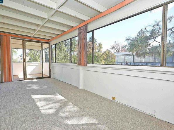 1361 Singingwood Ct 7, Walnut Creek CA 94595