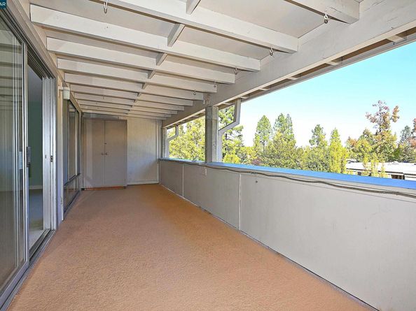 1361 Singingwood Ct 7, Walnut Creek CA 94595