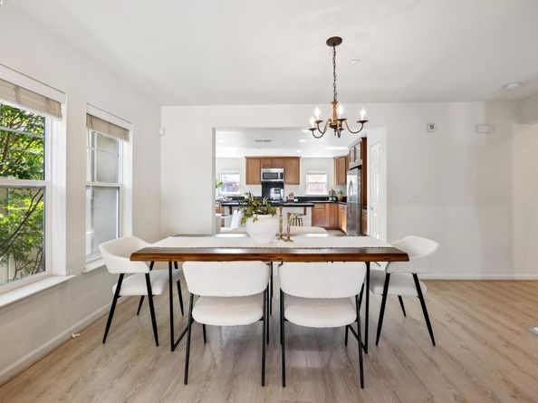 124 Montevina Way, Hayward CA 94545