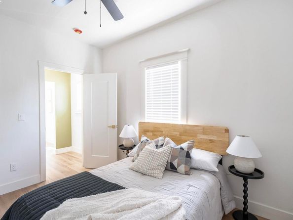 3708 Lyon Ave, Oakland CA 94601