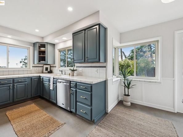 5690 Chelton Drive, Oakland CA 94611