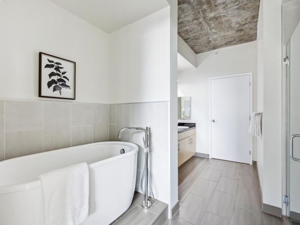 311 2nd St 311, Oakland CA 94607