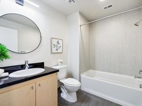 311 2nd St 311, Oakland CA 94607