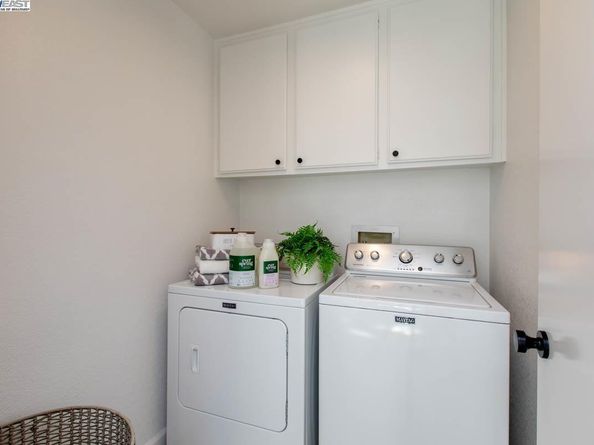 158 Oak Park Dr, Alameda CA 94502