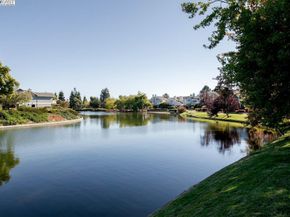 158 Oak Park Dr, Alameda CA 94502