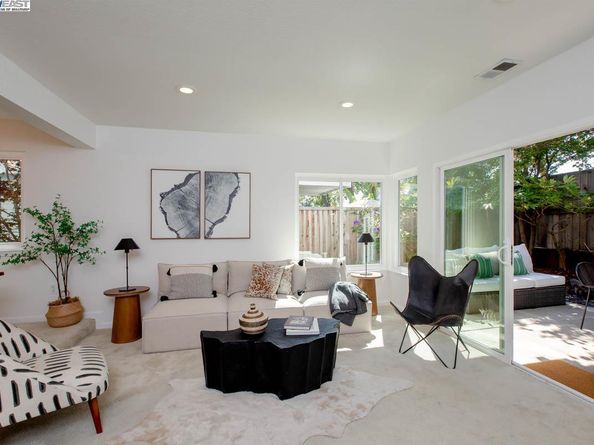 158 Oak Park Dr, Alameda CA 94502