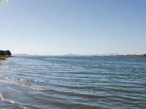 158 Oak Park Dr, Alameda CA 94502