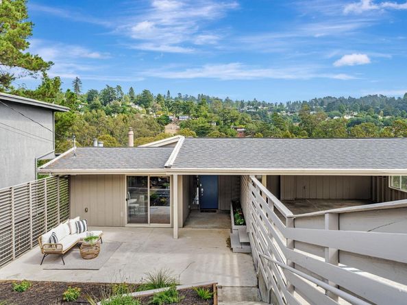 2066 Drake Drive, Oakland CA 94611