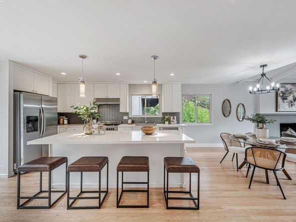 2066 Drake Drive, Oakland CA 94611
