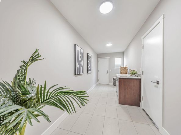 2066 Drake Drive, Oakland CA 94611