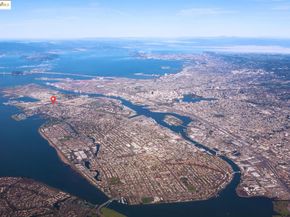 109 Cypress St. C, Alameda CA 94501