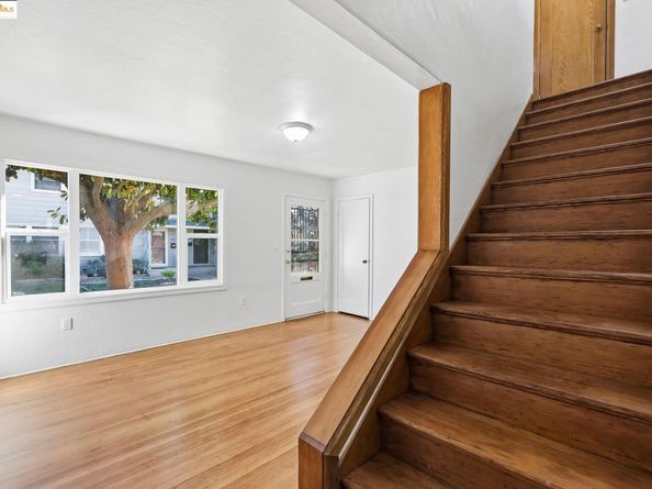 109 Cypress St. C, Alameda CA 94501