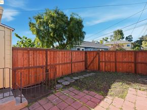 109 Cypress St. C, Alameda CA 94501