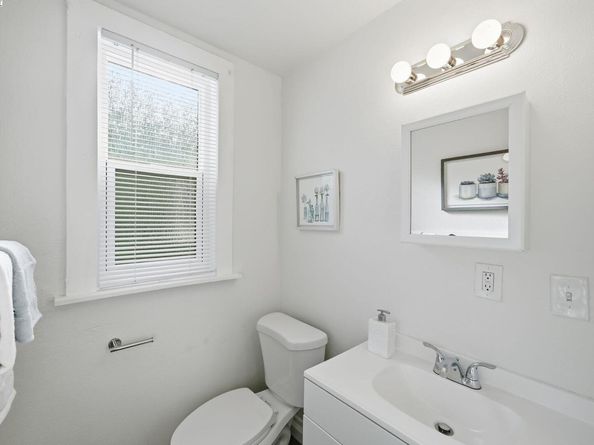 3237 Linden St, Oakland CA 94608