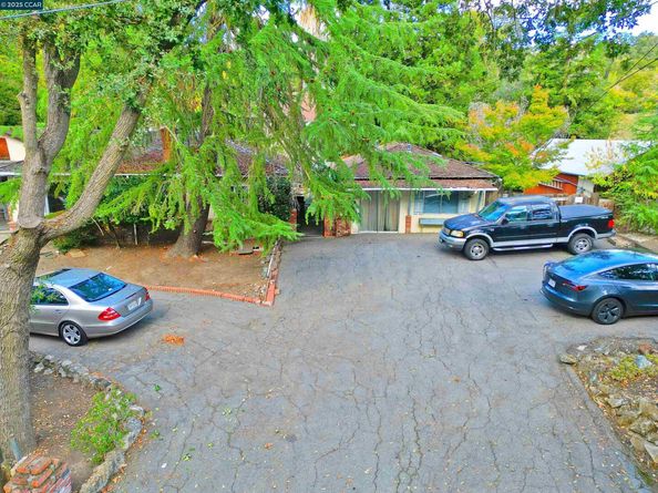 3160 Walnut Blvd, Walnut Creek CA 94597