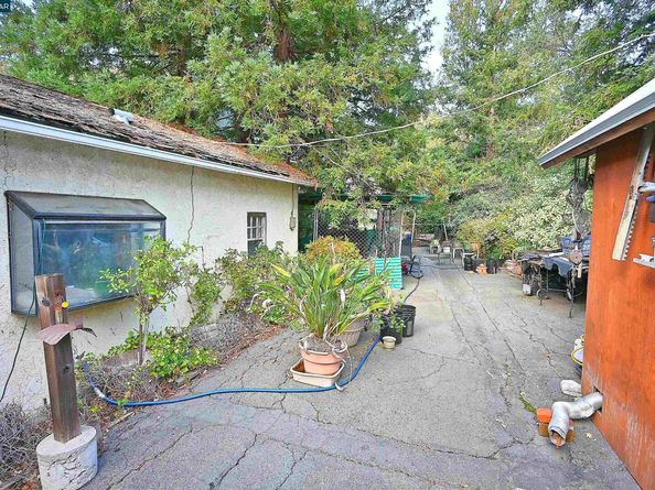 3160 Walnut Blvd, Walnut Creek CA 94597