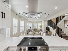 842 E 17th St, Oakland CA 94606