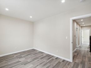 842 E 17th St, Oakland CA 94606