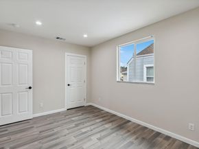 842 E 17th St, Oakland CA 94606