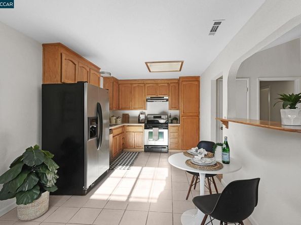 5506 Alaska Dr, Concord CA 94521