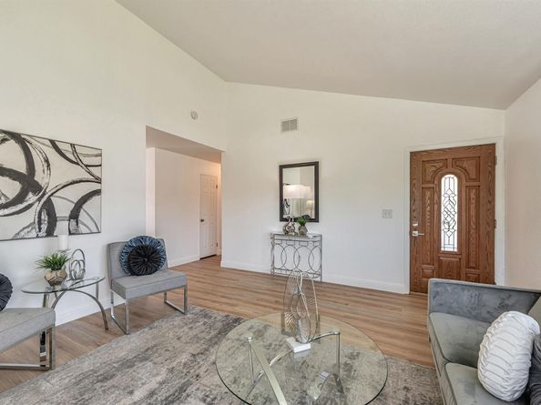 295 Esmeralda Ct, San Jose CA 95116