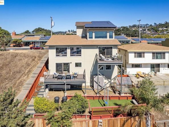 2063 Tapscott Ave., El Cerrito CA 94530