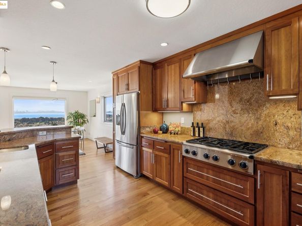 2063 Tapscott Ave., El Cerrito CA 94530