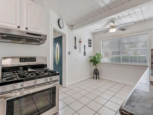 22857 Fuller Ave, Hayward CA 94541