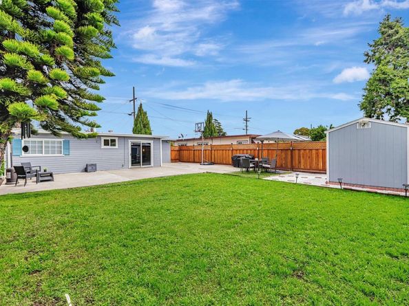 22857 Fuller Ave, Hayward CA 94541