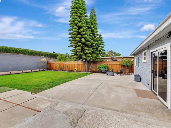 22857 Fuller Ave, Hayward CA 94541