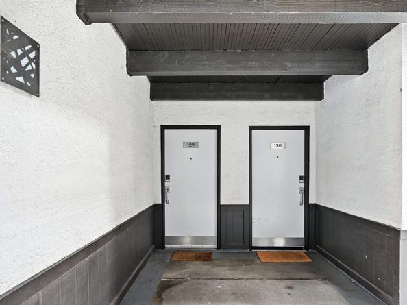 5 Embarcadero 129, Oakland CA 94607