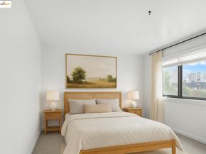 5 Embarcadero 129, Oakland CA 94607