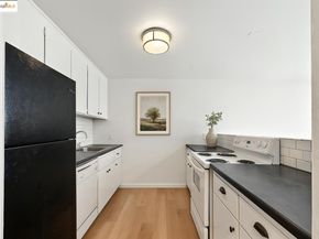 5 Embarcadero 129, Oakland CA 94607