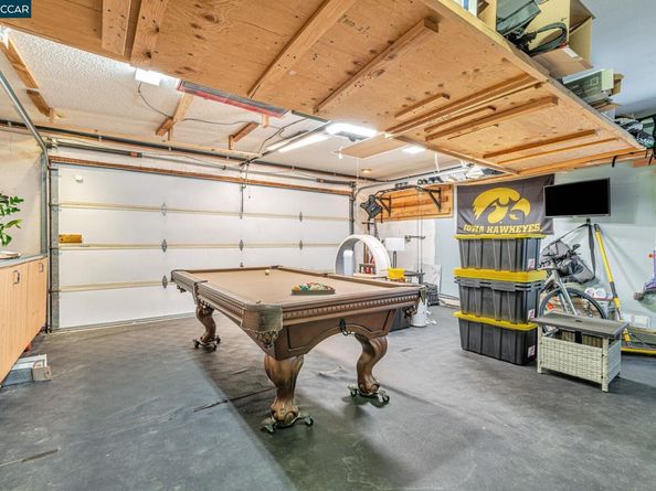 2207 Bridgeport Way, Martinez CA 94553