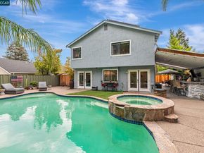 2207 Bridgeport Way, Martinez CA 94553