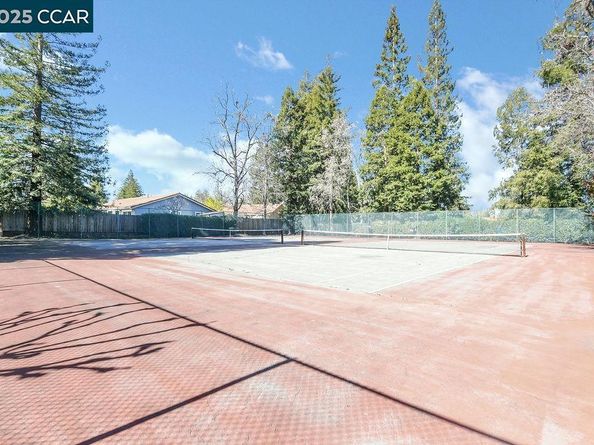 896 Camelback Place, Pleasant Hill CA 94523