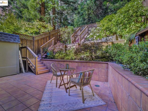 6635 Banning Dr, Oakland CA 94611