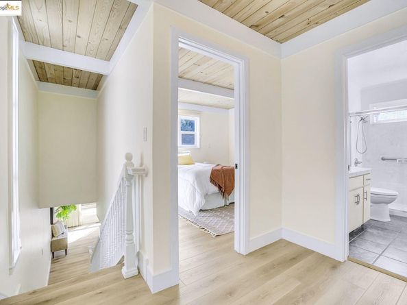 6635 Banning Dr, Oakland CA 94611