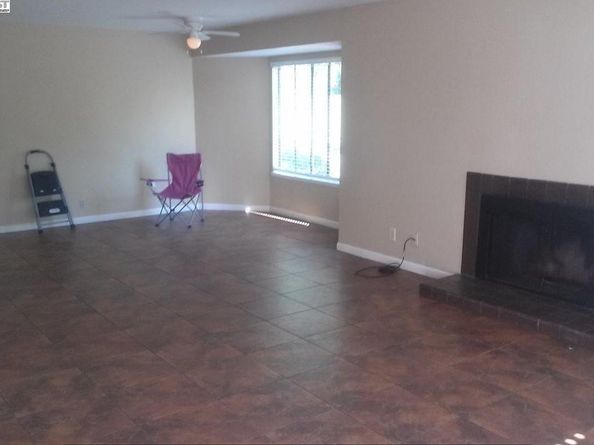 1704 Dalessi Dr, Pinole CA 94564