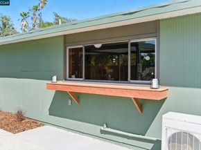 3695 Merridan Dr, Concord CA 94518