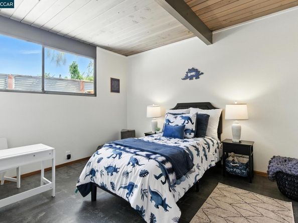 3695 Merridan Dr, Concord CA 94518