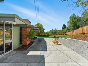 3695 Merridan Dr, Concord CA 94518